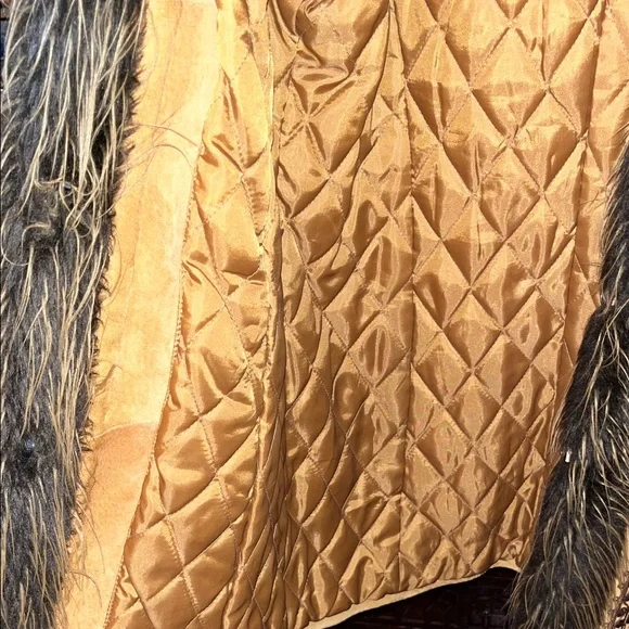 Women's Tan Jacket with Faux Fur Trim - Picture 6 of 6